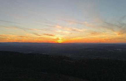 Mountaintop Views, Hot Tub, Deck, Fire Pit & WiFi - Foto 27