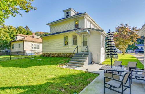 Lovely Westerley Home with Yard and Grill! - Foto 27