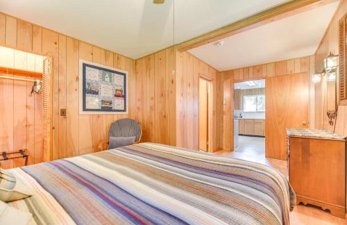 Waterfront Grapeview Escape w/ Boat Dock & Views! - Foto 17