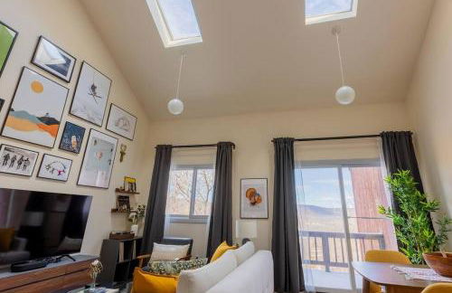 Cozy 2BR condo w/ valley views - Foto 1