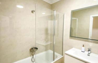 Residencial Leyra, Piso céntrico de 6 habitaciones, 8 camas - Foto 30