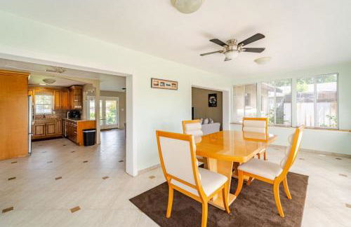 Serene Escape Cozy Home close to Beaches - Foto 20