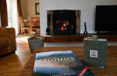 Cologin Farmhouse - Photo 3