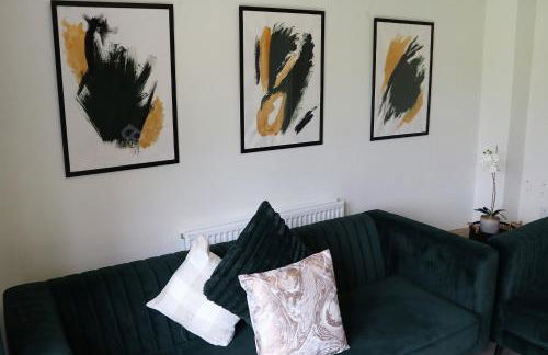 Large 3-Bed House VAT Invoices & Parking - Ideal for Contractors - Foto 22