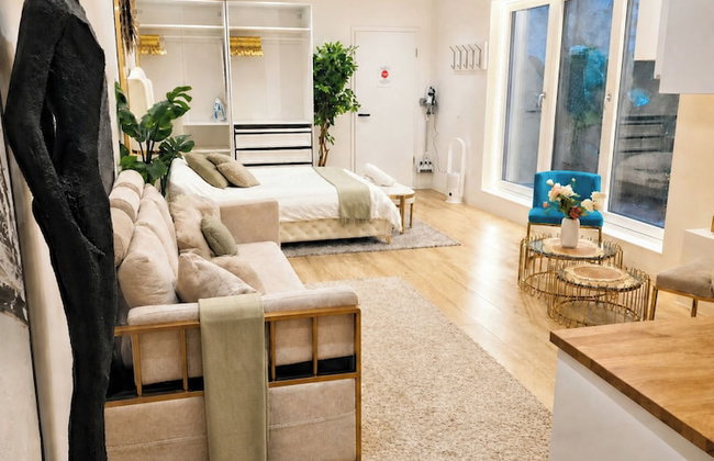 UG Neubau City Wohnung (optional Pool+Gym+2tes Bad extra buchbar) - Foto 9