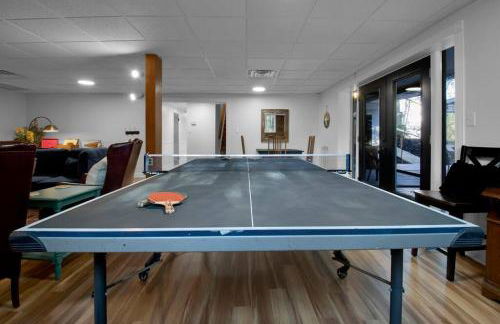 Cozy Retreat near Paris Mtn State Park Sleeps 12 - Foto 64