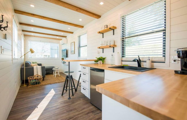 Pecan Grove Container Tiny Home Country Setting 12 min to Baylor Magnolia - Foto 2