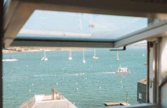 Breathtaking High Street Townhouse With Stunning Sea Views at 'The Old Fishermans Townhouse' - Foto 33