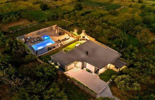 Luxury Villa,private pool, sauna,Jacuzzi,near Split - Photo 59