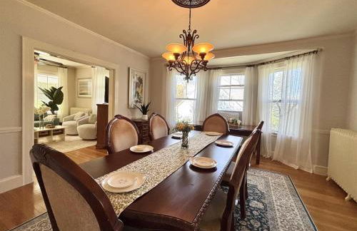 Big New England Family Home; walk to beach, shops - Foto 43