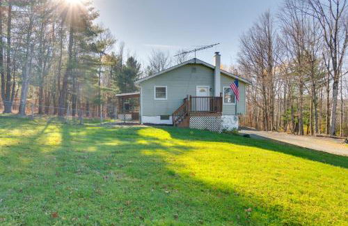 Peaceful Horseheads Hideaway with Deck and Yard! - Foto 33