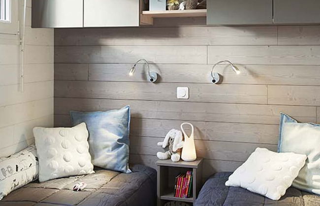 Modernly Furnished Cottage With Beautiful Terrace by a Lake - Foto 6