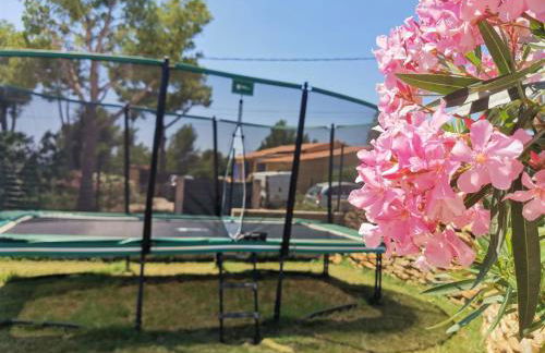Villa La Voile au Vent - Sur les collines de la Cadière d'Azur - Villa spacieuse, 4 chambres, climatisée avec piscine à débordement, Vue mer et collines - Foto 11