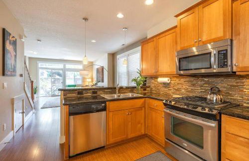 Quiet, Four bedrooms, 2 King Beds - Photo 9