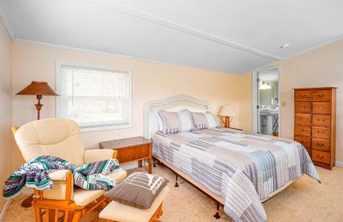 Waterfront Lake Murray Home with Dock Dogs Welcome! - Foto 18