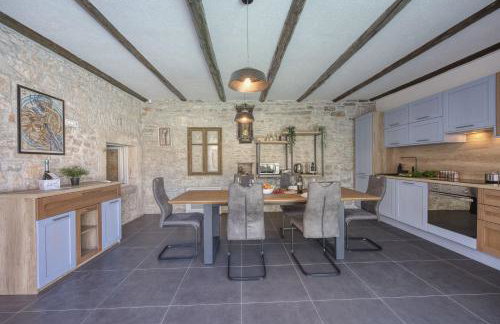 Villa Galant with Pool and Sauna - Happy Rentals - Foto 6