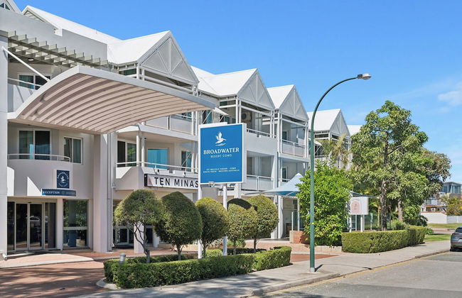 Broadwater Resort Como - Photo 1