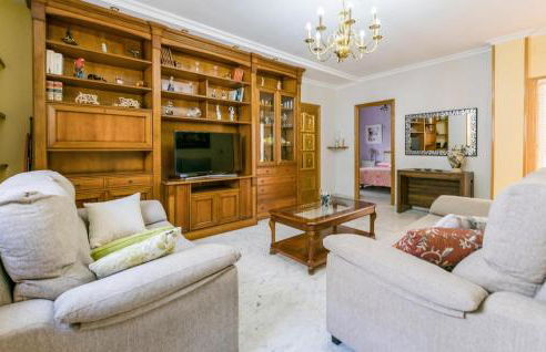 1 Bedroom Stunning Apartment In Sevilla - Foto 3