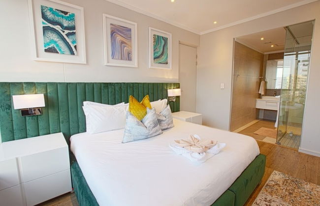 Azalia Apartments - Photo 3