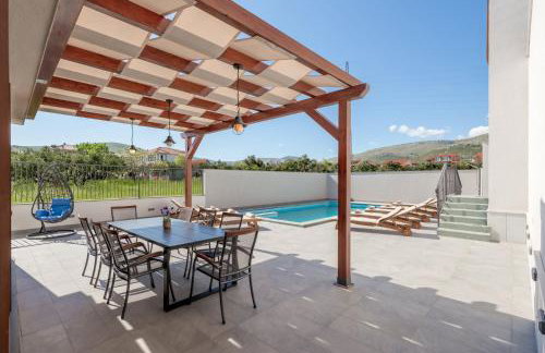 Villa Modea with Heated Pool - Foto 26