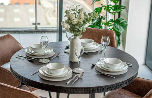 Luxury 2BR Penthouse-1, Private Terrace, City Center, Free Parking - Foto 37