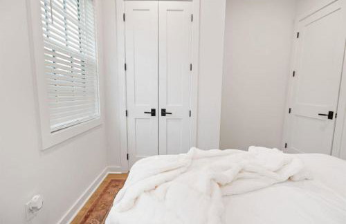 Chandeluer Shore 9 - Steps to Beach, Pet-Friendly, Pool, Fast WiFi - Foto 22