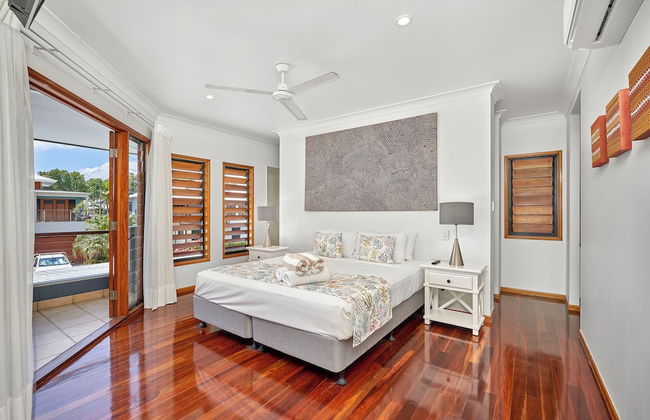 Reeflections Beachfront Holiday House - Photo 6