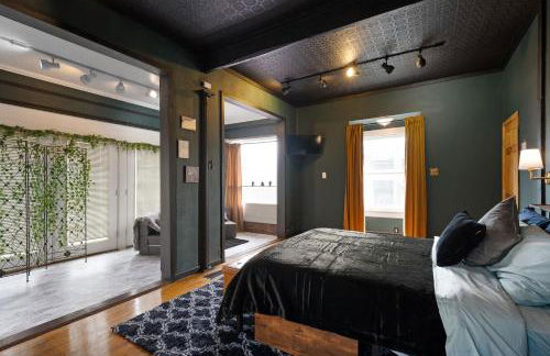 Retreat on Bardstown Road - Yard - Walk to Shops - Foto 24