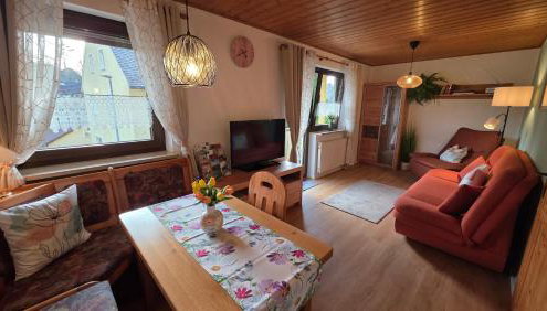 WaldZeit Gössweinstein, sonnige und ruhige Ferienwohnung in der Fränkischen Schweiz - Foto 4