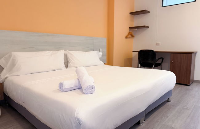 Apartamentos Regency La Feria - Photo 23