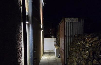 Captain’s Cabin - Photo 17