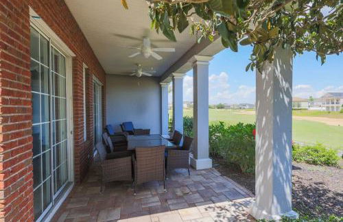 Luxurious Pool Home Overlooking Golf Course - Foto 42