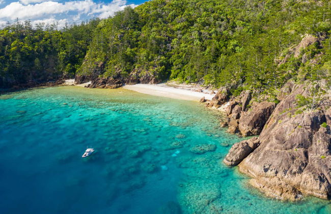 Aluguel de barco privado com capitão - Foto 1