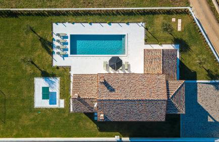 Beautiful villa Jurasi with outdoor pool in Tinjan - Foto 12