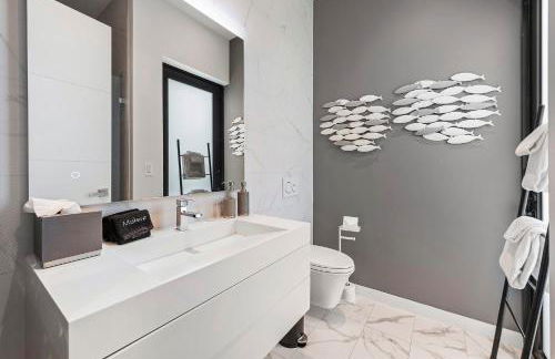 Best Bayfront View New construction w pool - Foto 34