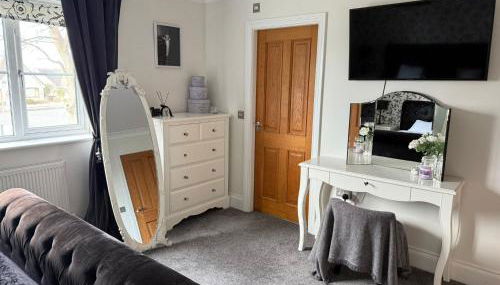 Rhuddlan 5-Bed House Sleeps 7 Pet-Friendly - Foto 5