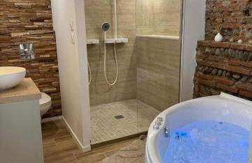 Escapade Tournefeuille, jacuzzi, balnéo, terrasse - Foto 1