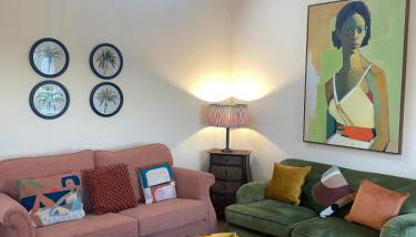 High Shilford Barn - Photo 2