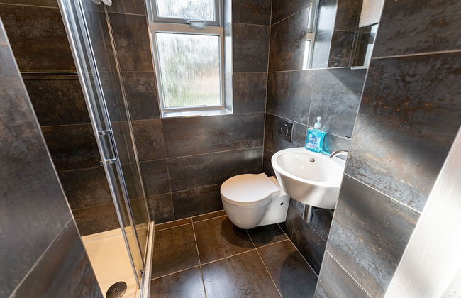 Spacious 3 Bedroom House in Edgbaston With Parking - Photo 16