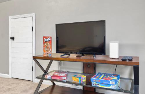 Cozy Home Away From Home - Pet-friendly, King bed - Foto 29