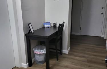 Cedar Lodge Room w/ Lake Views! - Foto 8