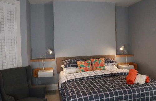 Huge 6-Bedroom House in Greenwich, Sleeps 12 - Foto 31