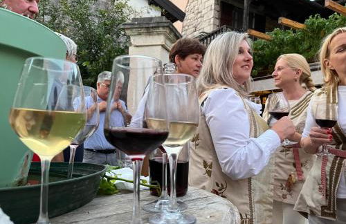 Milic Zagrski - Photo 8