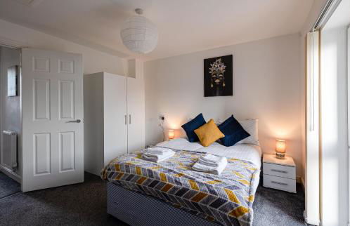 Stanley Sparkle Stays - 4BRooms, 4Beds, Prkg, Wifi - Foto 8