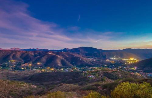 Serene Resort-Style Escape - Perfect for Families - Photo 11