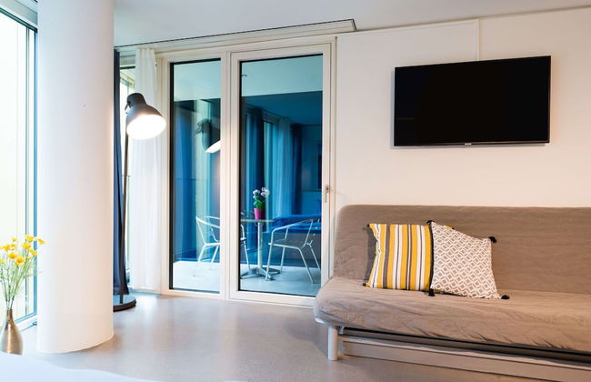 Hitrental Allmend Comfort Studios - Foto 8