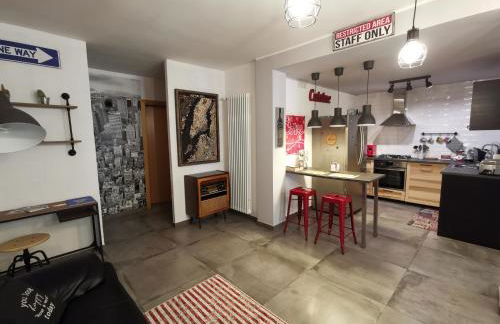 The black dog house - Foto 21