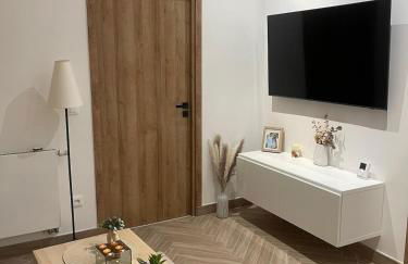 Modern Cocoon Under Roof Parking Close to Tram - Foto 13