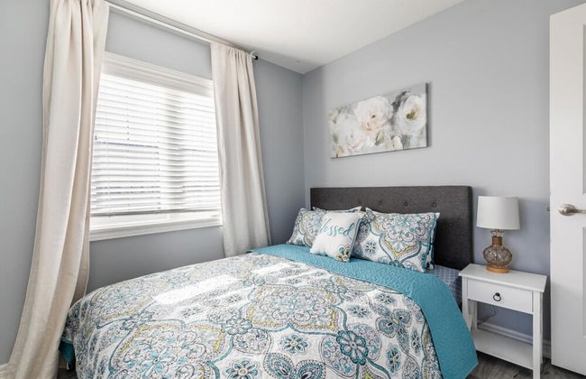 Modern 3BR House Steps to the Beach - Photo 34