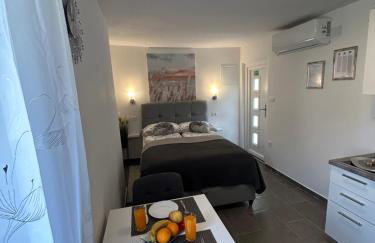 Little Shine - Foto 1